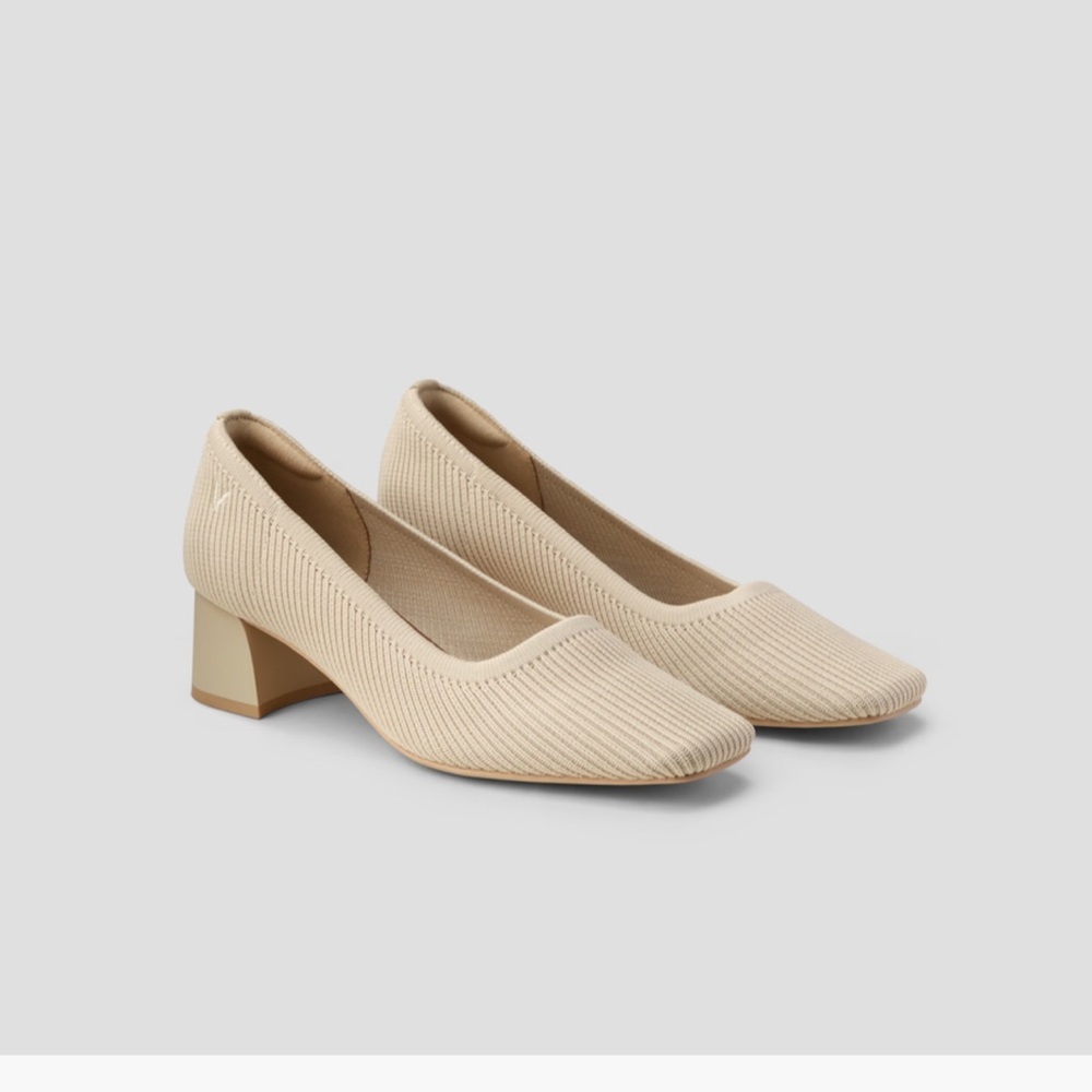 Vivaia Melody Square-Toe Chunky Heels Beige size 36.5